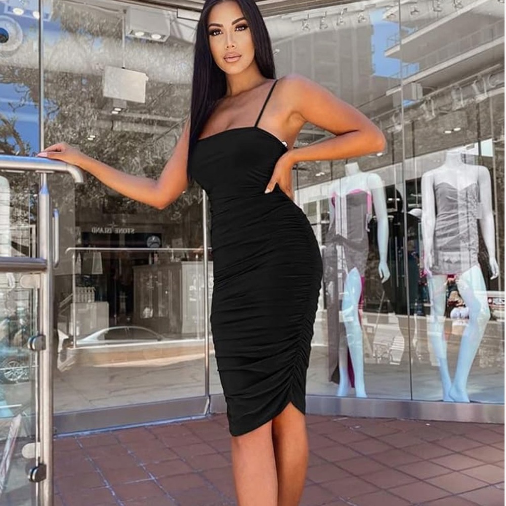 Elegant Black Ruched Dress